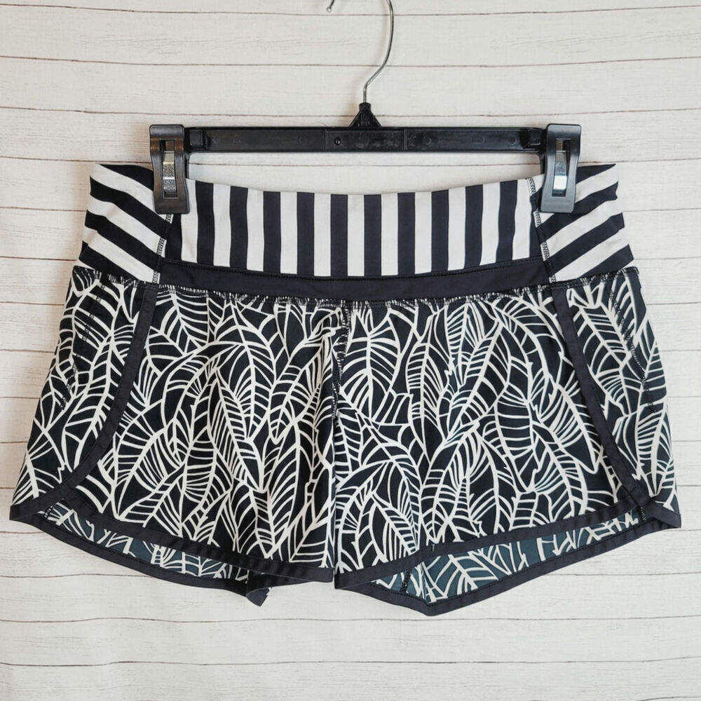 Lululemon Run Times 4 Way Stretch Short Black And White Palm Stripe, sz 6
